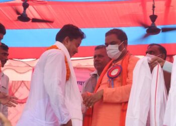 विभिन्न पार्टी परित्याग गरेको सयौ नेता कार्यकर्ता जसपामा प्रवेश