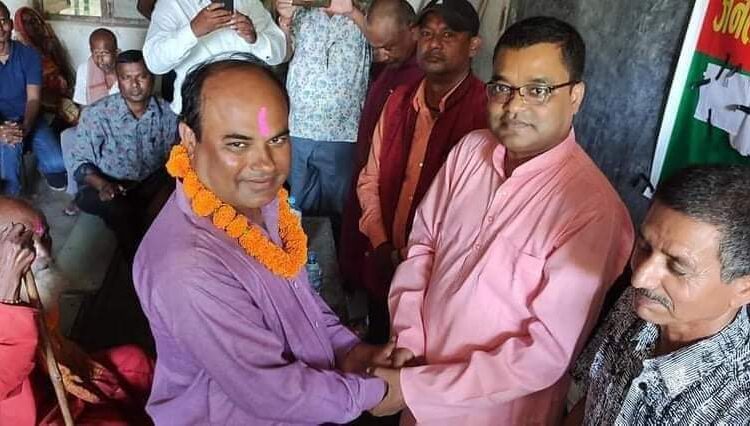 छिन्नमस्ता गाउँपालिकामा विभिन्न पार्टी परित्याग गरि जसपा नेपालमा प्रवेश