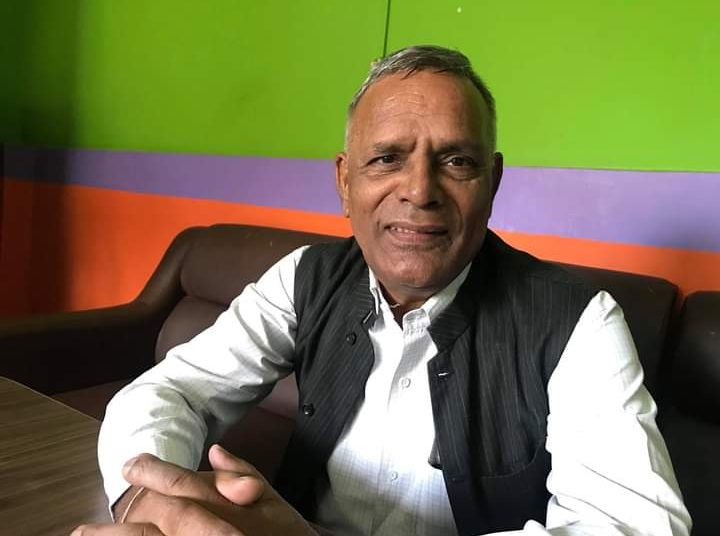प्रदेश २ : मन्त्री यादवलाई आफ्नै गाउँमा रामधुलाई साथै `राम सरोज चोर गाउँ छोरको नारा´