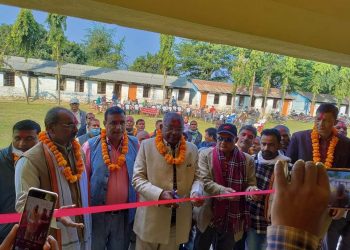 मन्त्री साहद्वारा विद्यालय भवन समुदघाटन
