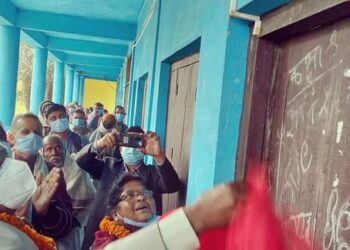 मन्त्री साहले गरे विद्यालयको कम्प्युटर ल्यावको उदधाटन