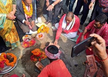 पुर्व उपप्रधानमन्त्री तथा जसपा राष्ट्रिय अध्यक्ष यादवद्वारा २ लाईन रोड शिलान्यास