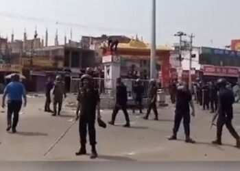 नेपालगञ्जमा पूर्वराजा वीरेन्द्रको सालिक राख्न खोज्दा झडप