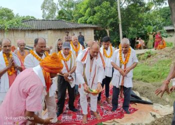प्रमुख सचेतक यादवद्धारा सामुदायिक भवनको शिलान्यास