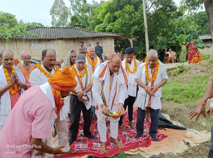 प्रमुख सचेतक यादवद्धारा सामुदायिक भवनको शिलान्यास