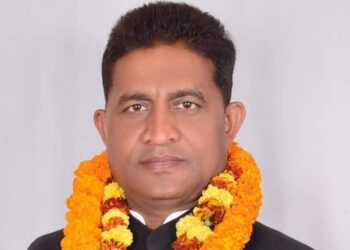 धनुषा ४ मा एमालेका रघुवीर महासेठ १२४ मतान्तरले विजयी