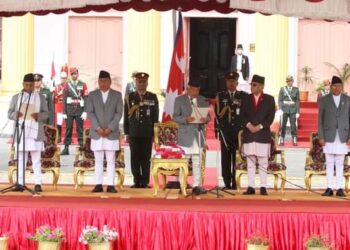 उपराष्ट्रपति यादवले लिए शपथ