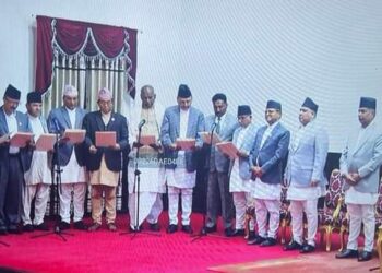 नवनियुक्त मन्त्रीहरूले लिए शपथ
