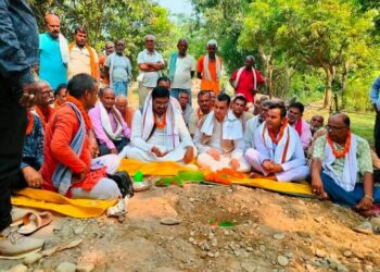 पुर्व राज्यमन्त्री कुशवाहाले गरे पिसिसी सडक निर्माणको शिलान्यास