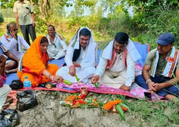 पुर्व राज्यमन्त्री कुशवाहाद्वारा ब्राह्मस्थानको कम्पाउण्डबाल तथा सौन्दर्यकरणको शिलान्यास