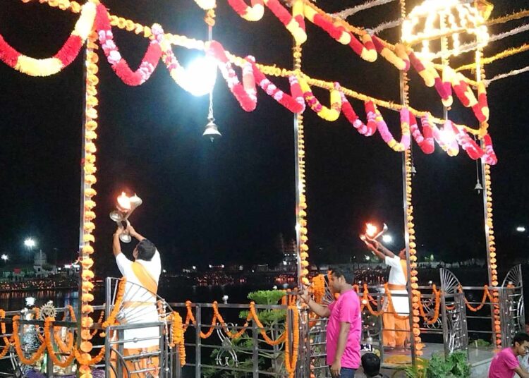 ‘गंगा आरती’ जनकपुरधामको पहिचान बन्दै