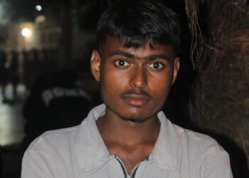 कविता: माई