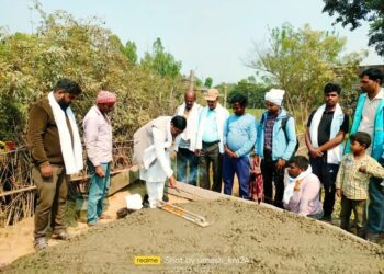मधेस प्रदेशका सांसद एवम् पुर्व राज्यमन्त्री कुशवाहाद्वरा PCC सडक निर्माणको शिलान्यास
