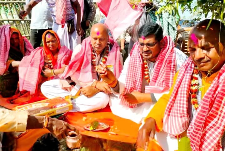 मनराशिस्वाको सोनौलमा सडक निर्माण कार्यको शिलान्यास