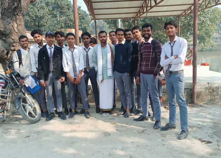 समाजवादी विद्यार्थी युनियन नेपालले जनकपुरको श्री याज्ञवलगम संस्कृत ( ज्ञानकुप ) मा समिति गठन