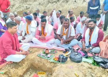 प्रदेश सांसद कुशवाहाद्वारा श्री रा.प्रा.वि. भवन निर्माणको शिलान्यास