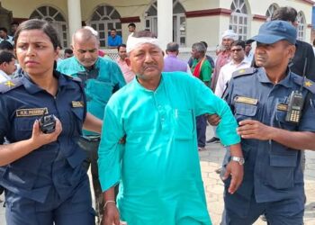 एमाले धनुषा अधिवेशनमा दुई समूहबीच कुटाकुट