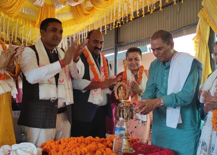 उपेन्द्र यादवद्वारा तौलिहवामा जिल्ला अधिवेशनको उदघाटन