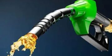 पेट्रोल अब लिटरकै २ सय २ रुपैयाँ